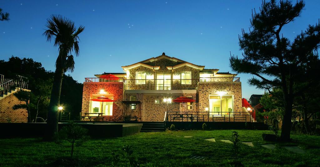 הוילה Jeju Olleh House מראה חיצוני תמונה